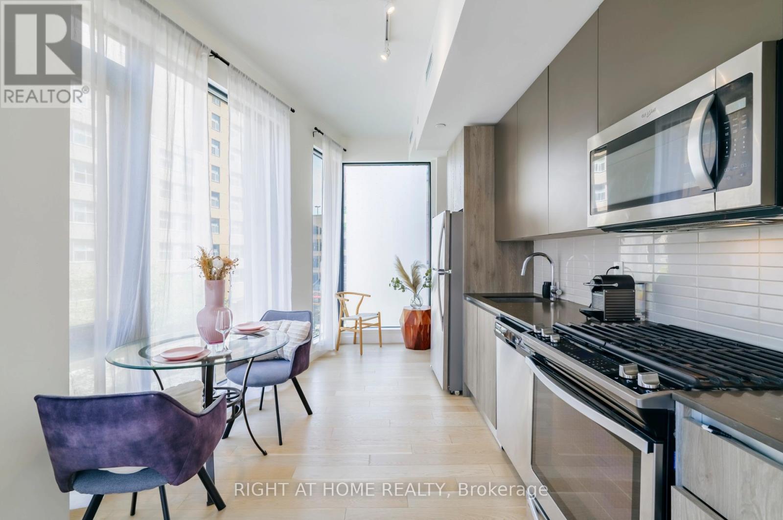 210 - 2a Church Street, Toronto, Ontario  M5E 0E1 - Photo 5 - C13246138