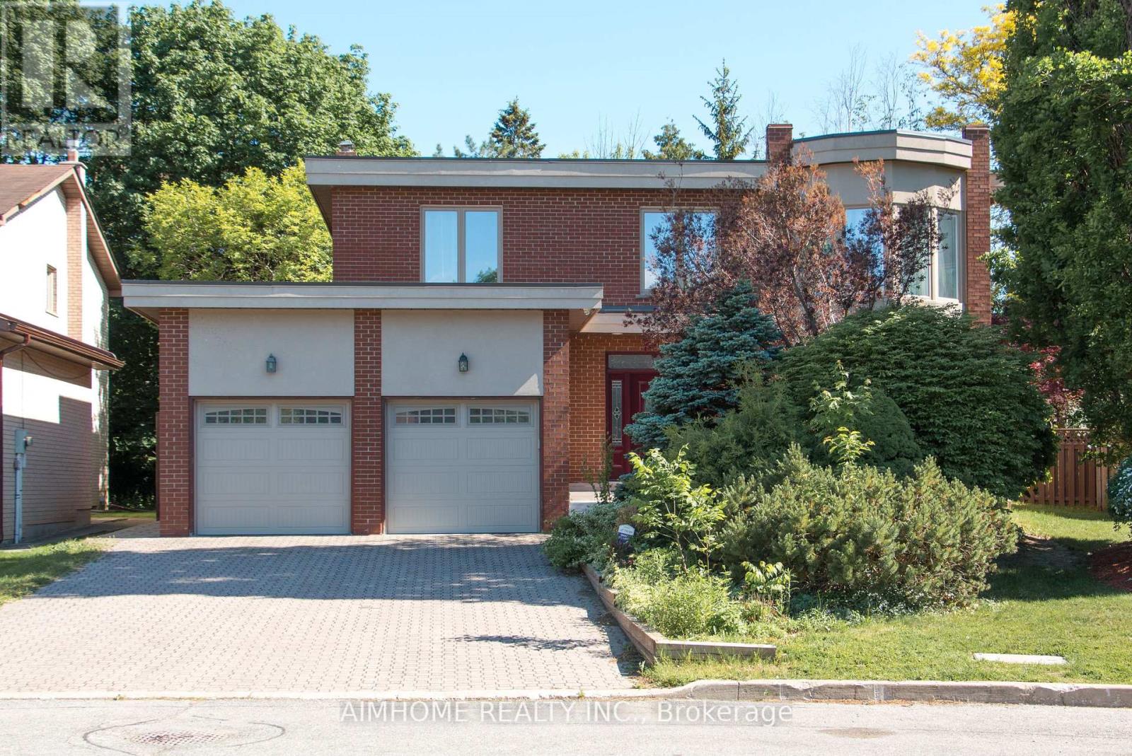 103 CLARINDA DRIVE, Toronto, Ontario