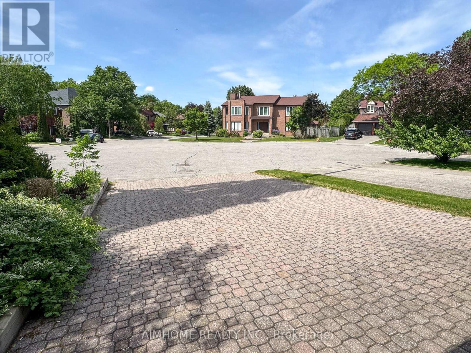103 Clarinda Drive, Toronto, Ontario  M2K 2V2 - Photo 2 - C13246152