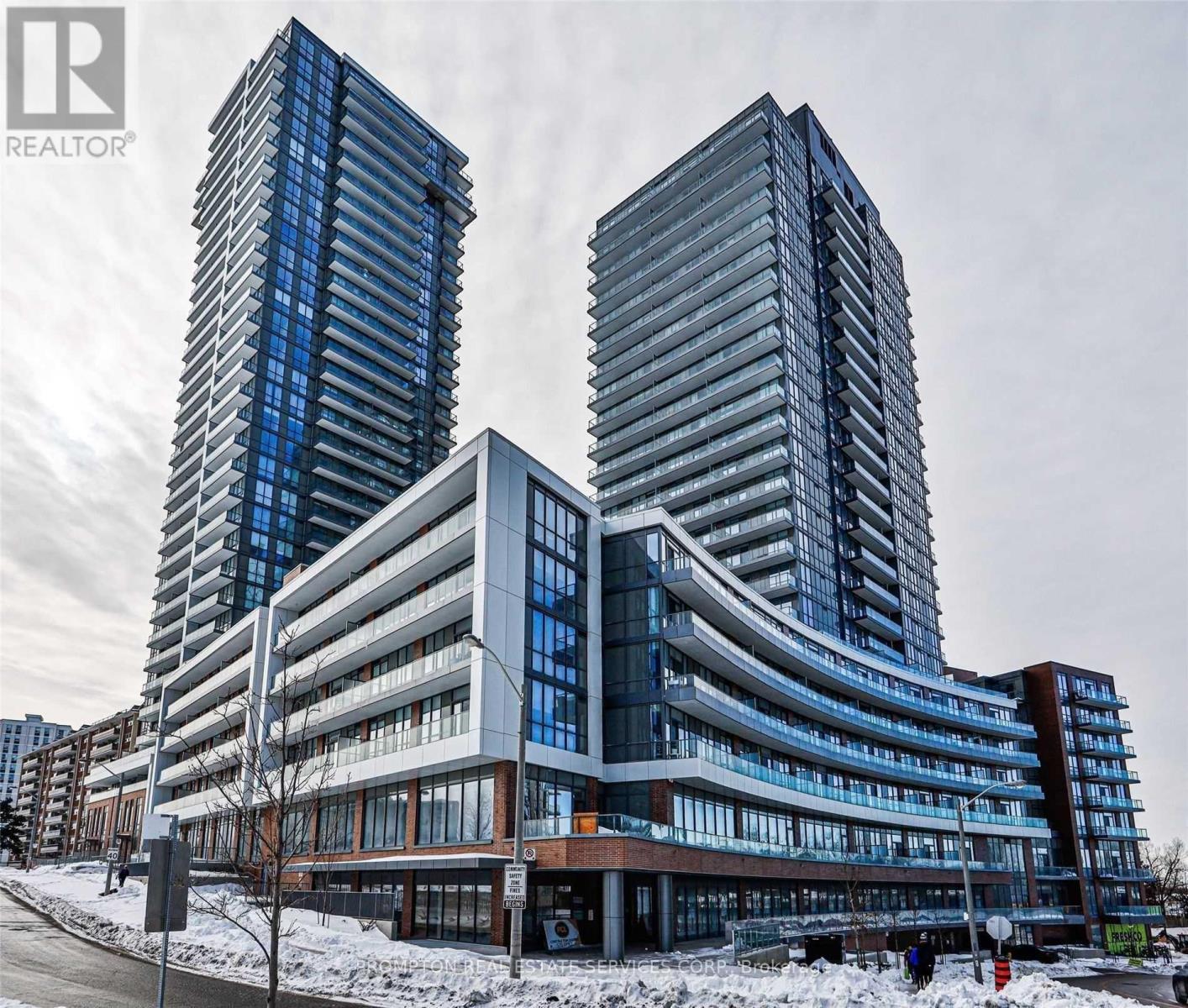 214 - 38 FOREST MANOR ROAD, Toronto, Ontario