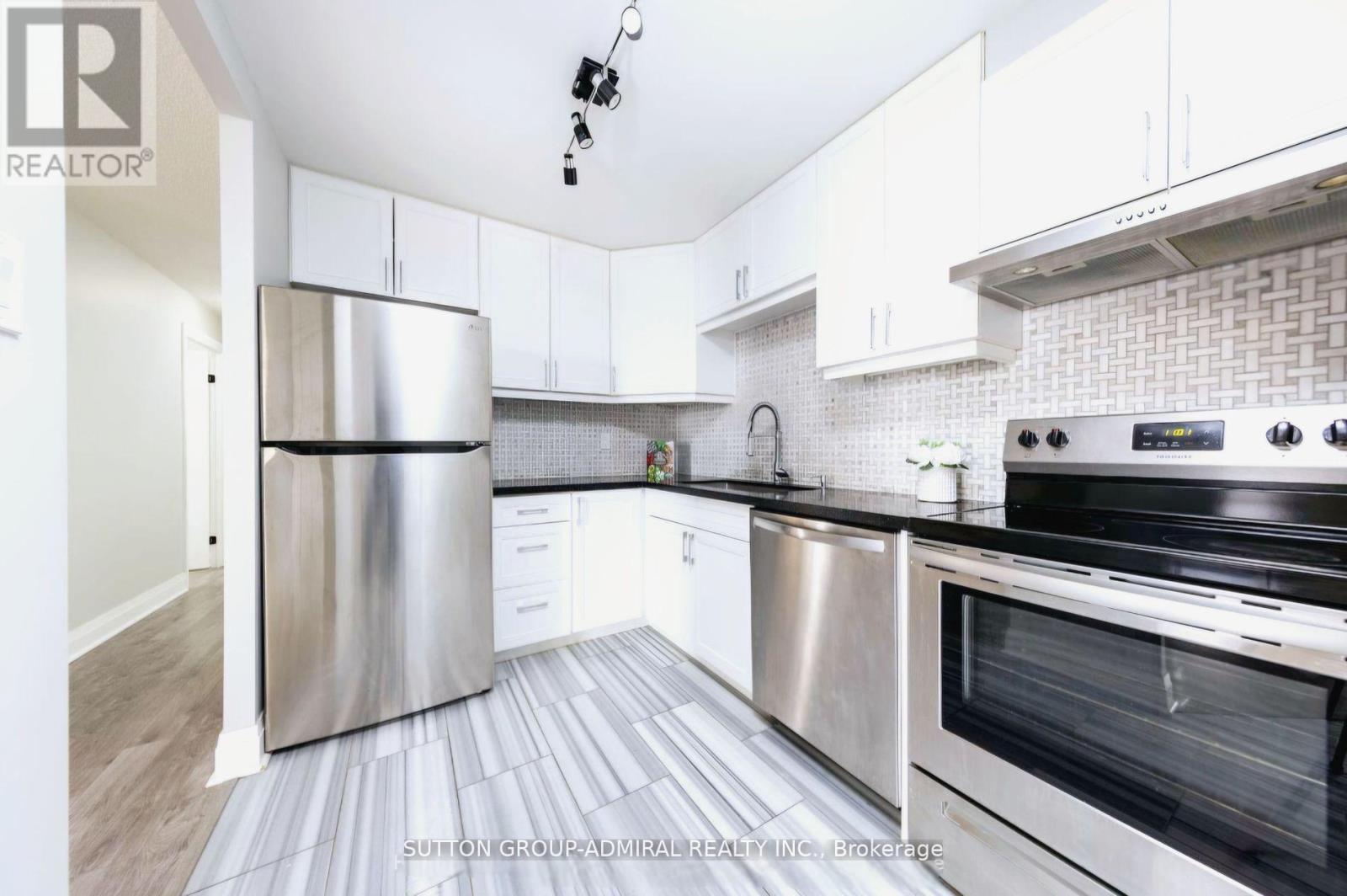 1005 - 50 Inverlochy Boulevard, Markham, Ontario  L3T 4T6 - Photo 9 - N13246096