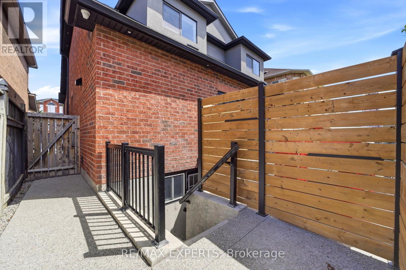 23 Shadetree Crescent, Vaughan, Ontario  L4H 1Y3 - Photo 38 - N13246112