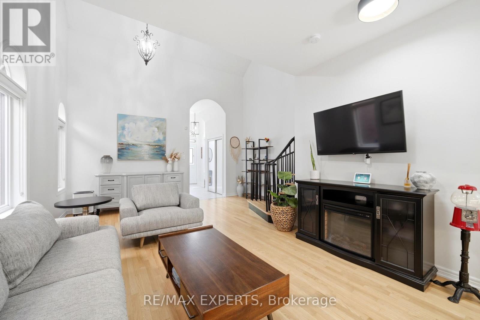 23 Shadetree Crescent, Vaughan, Ontario  L4H 1Y3 - Photo 7 - N13246112