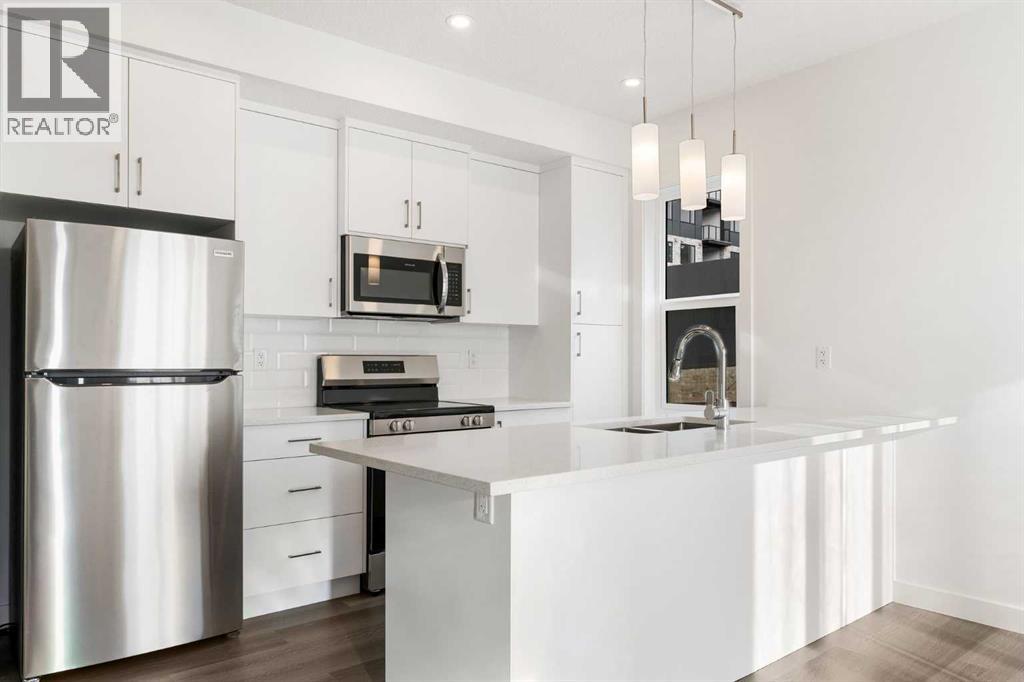 4, 2117 81 Street Sw, Calgary, Alberta T3H 6H5 - Photo 3 - A2317028