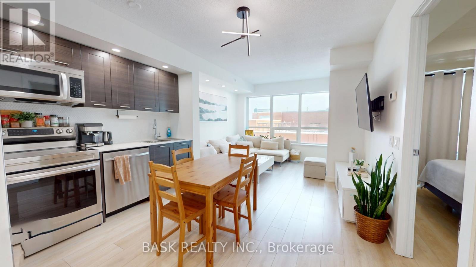 406 - 2220 LAKE SHORE BOULEVARD W, Toronto, Ontario
