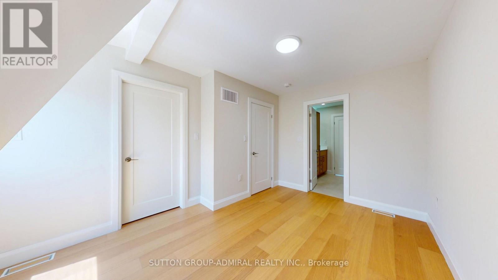 109 Fermanagh Avenue, Toronto, Ontario  M6R 1M1 - Photo 38 - W13246140
