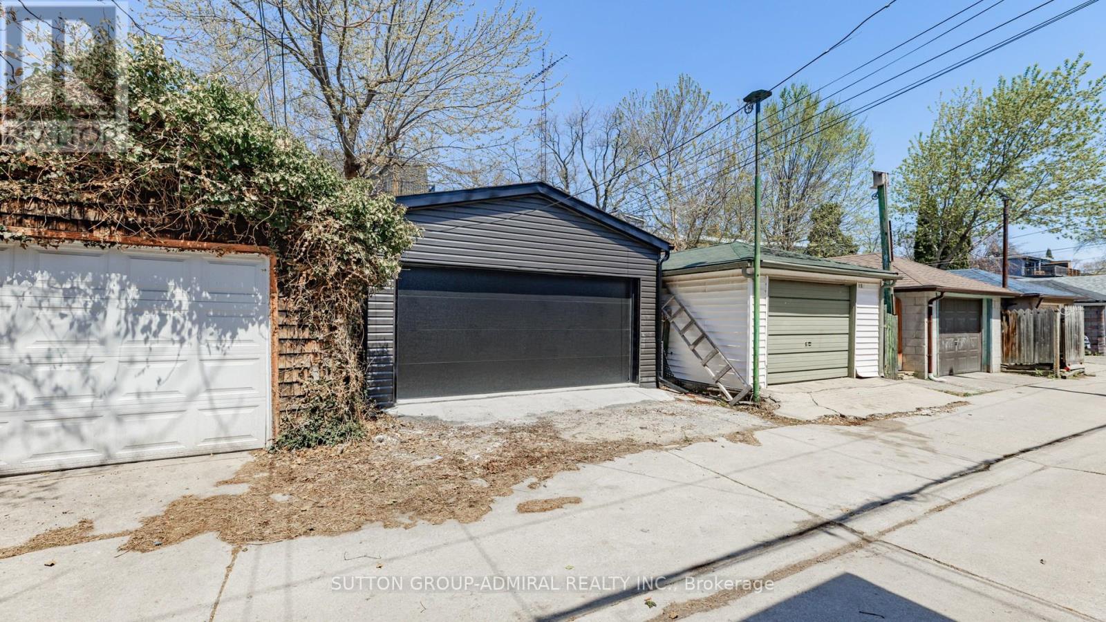 109 Fermanagh Avenue, Toronto, Ontario  M6R 1M1 - Photo 50 - W13246140