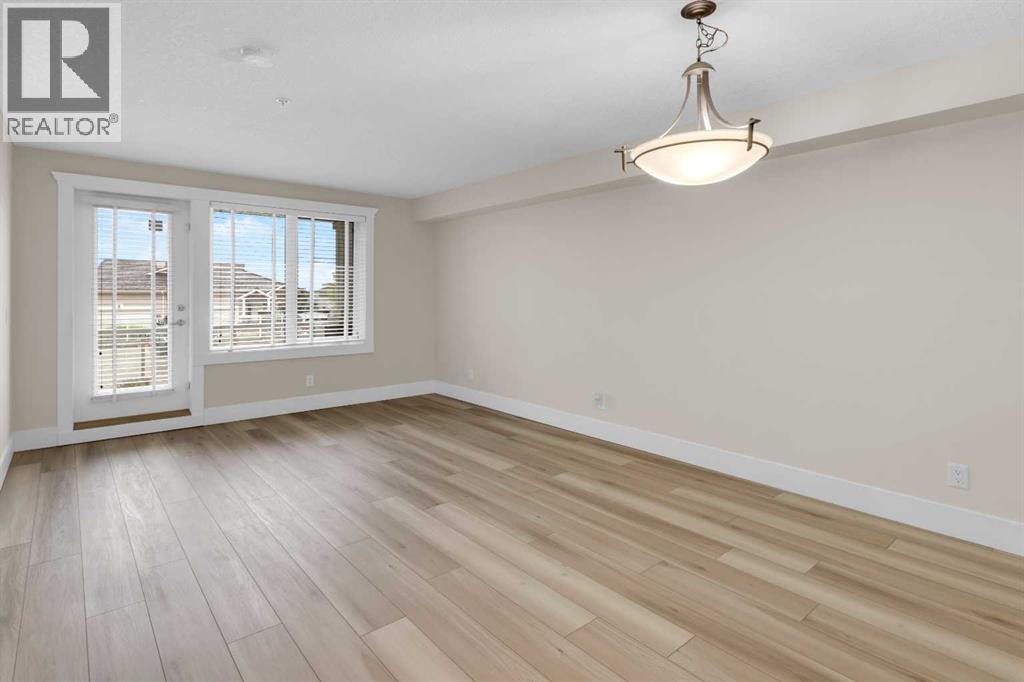 102, 500 Rocky Vista Gardens Nw, Calgary, Alberta  T3G 0C3 - Photo 10 - A2318014