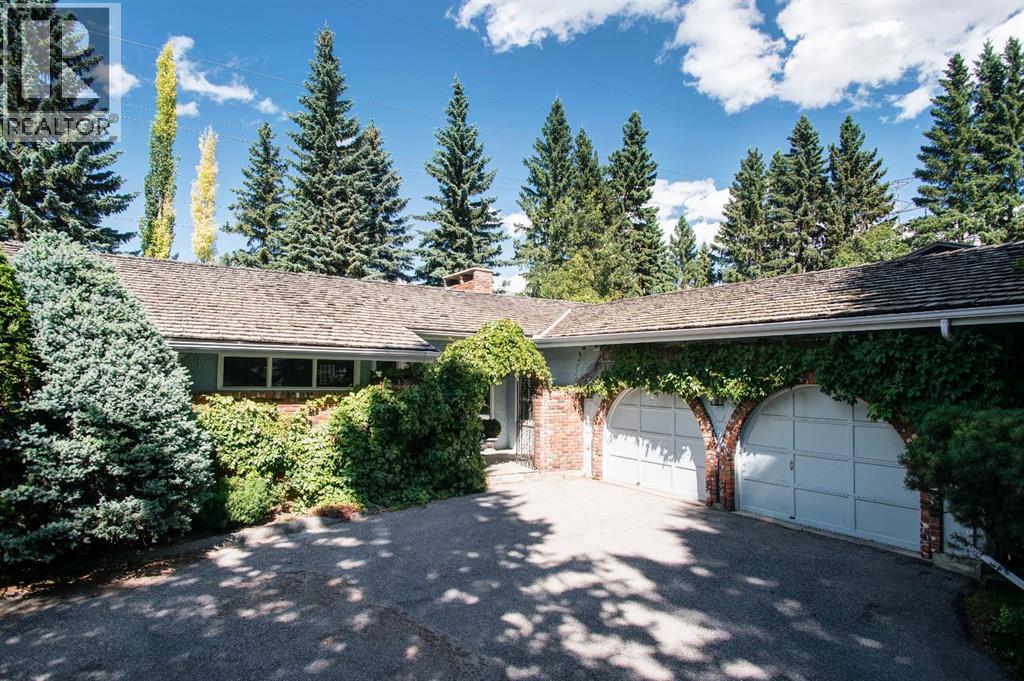 6720 Leaside Drive S, Calgary, Alberta  T3E 6H5 - Photo 1 - A2316349