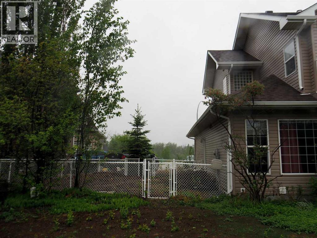 6 Spruce Close, Lacombe, Alberta  T4L 2L3 - Photo 8 - A2317366