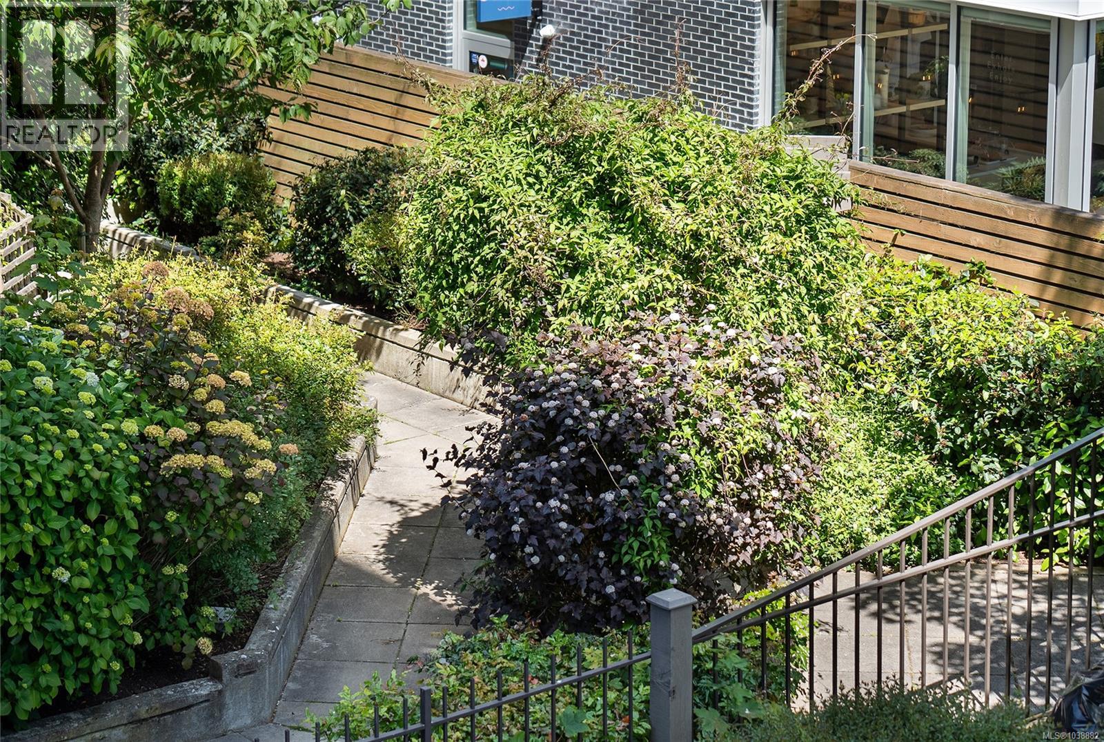 402 930 Yates St, Victoria, British Columbia  V8V 4Z3 - Photo 14 - 1038882