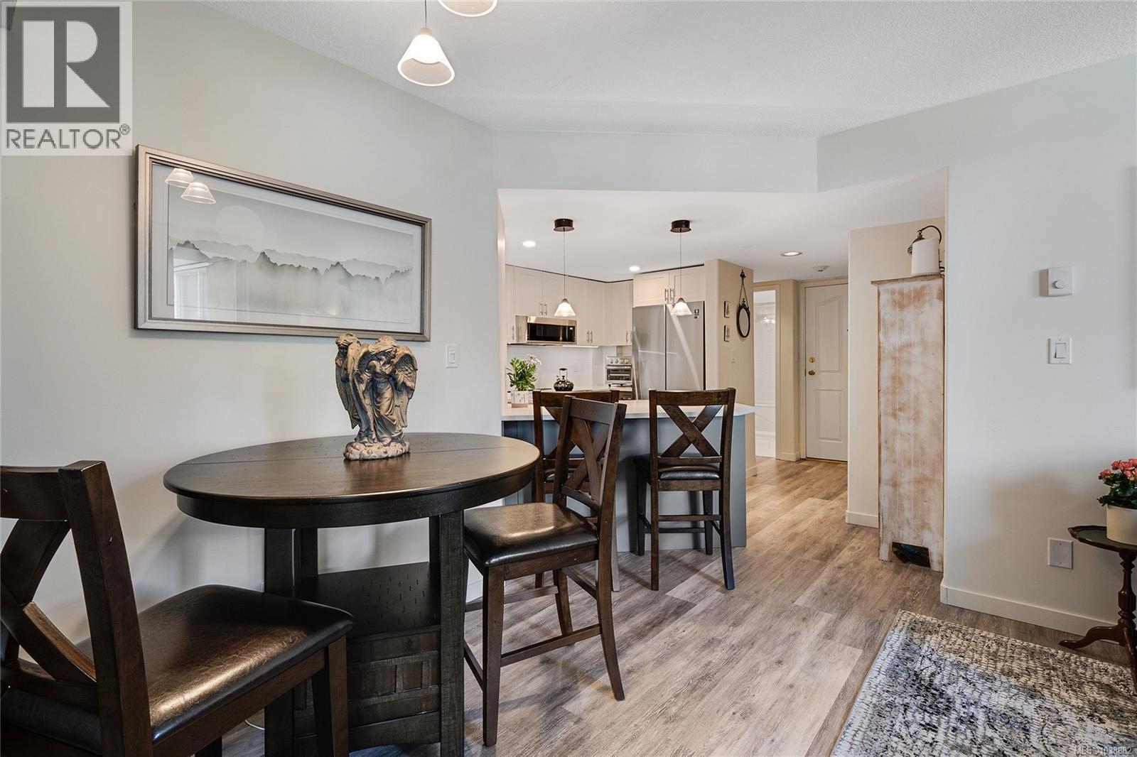 402 930 Yates St, Victoria, British Columbia  V8V 4Z3 - Photo 9 - 1038882