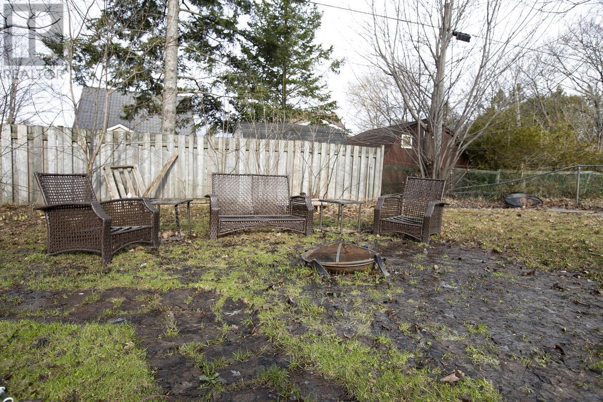 27 Weldon Ave, Sault Ste. Marie, Ontario  P6B 3C4 - Photo 5 - SM260821