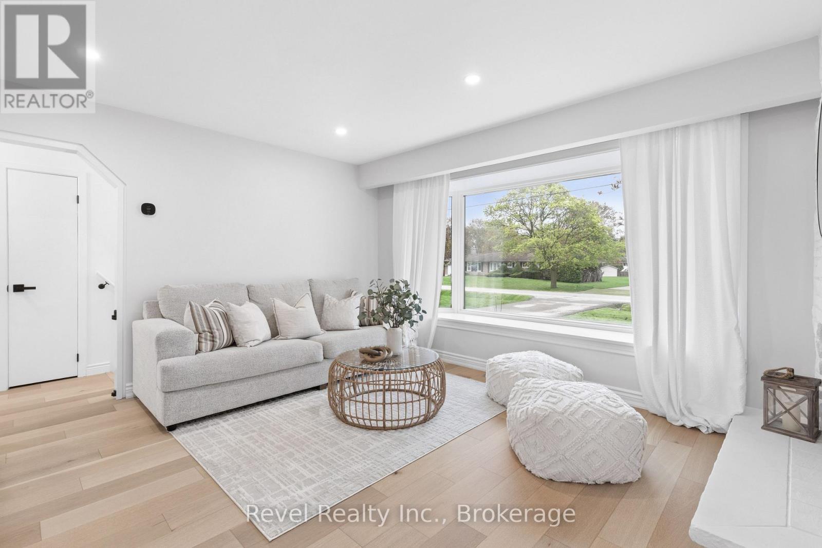 336 Meadow Street, Oshawa, Ontario  L1L 1A3 - Photo 6 - E13246250
