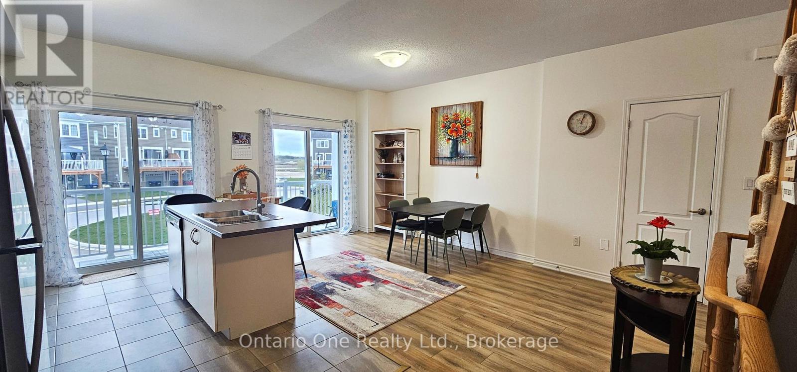 24 Surf Drive, Wasaga Beach, Ontario  L9Z 0J4 - Photo 7 - S13246266