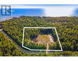 30 HURON PARK ROAD, Northern Bruce Peninsula, Ontario