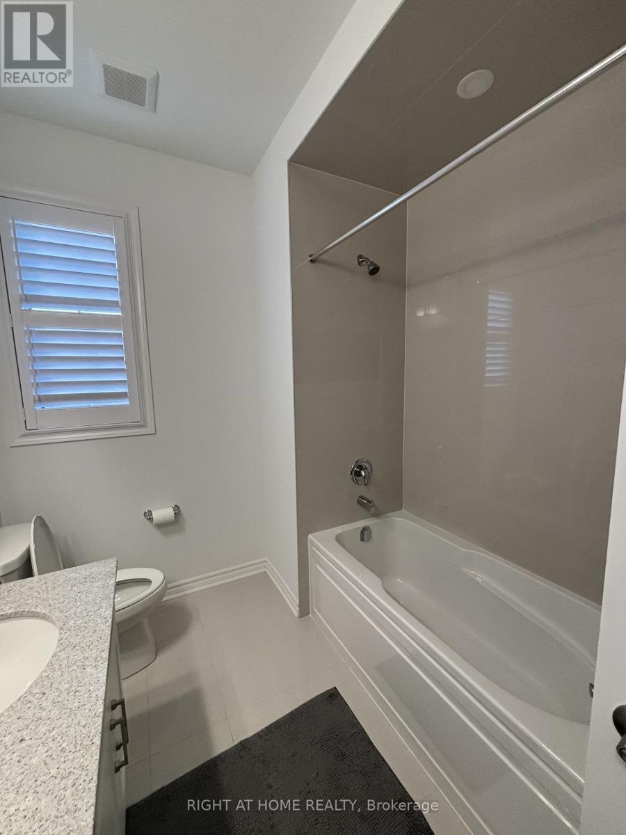 Upper - 1526 Zilio Terrace, Milton, Ontario  L9E 2H8 - Photo 30 - W13162830