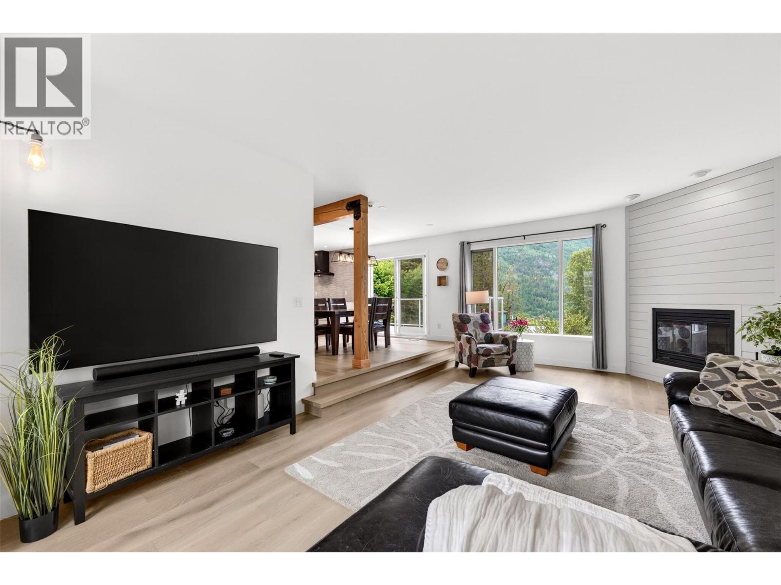 604 Innes Street W, Nelson, British Columbia  V1L 3J3 - Photo 15 - 10390315