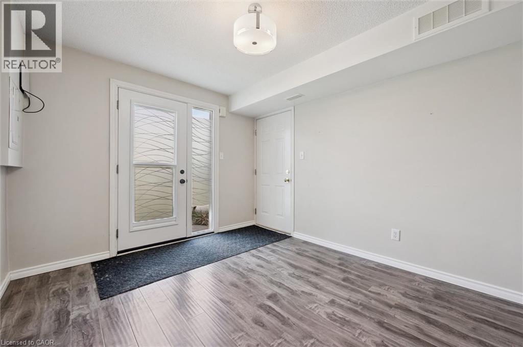 139 Brighton Street Unit# 3c, Waterloo, Ontario  N2J 4Z5 - Photo 8 - 40835405