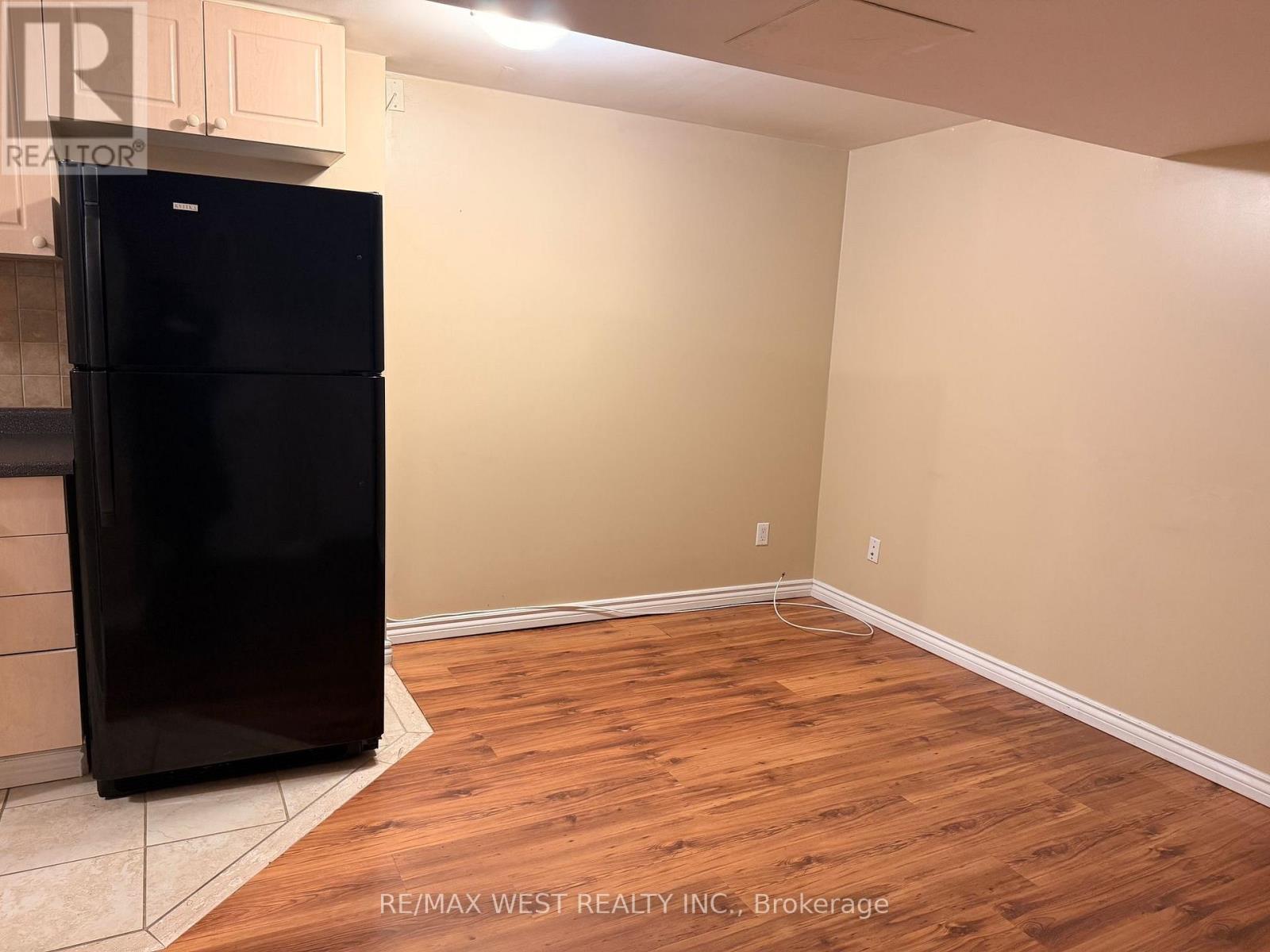 Basement - 6409 Torre Drive, Mississauga, Ontario  L5V 2S5 - Photo 12 - W13099992