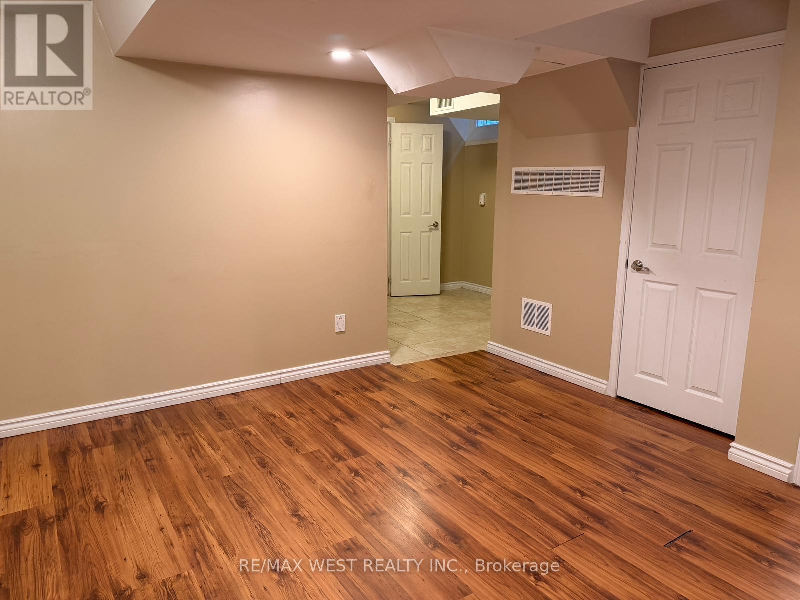 Basement - 6409 Torre Drive, Mississauga, Ontario  L5V 2S5 - Photo 14 - W13099992