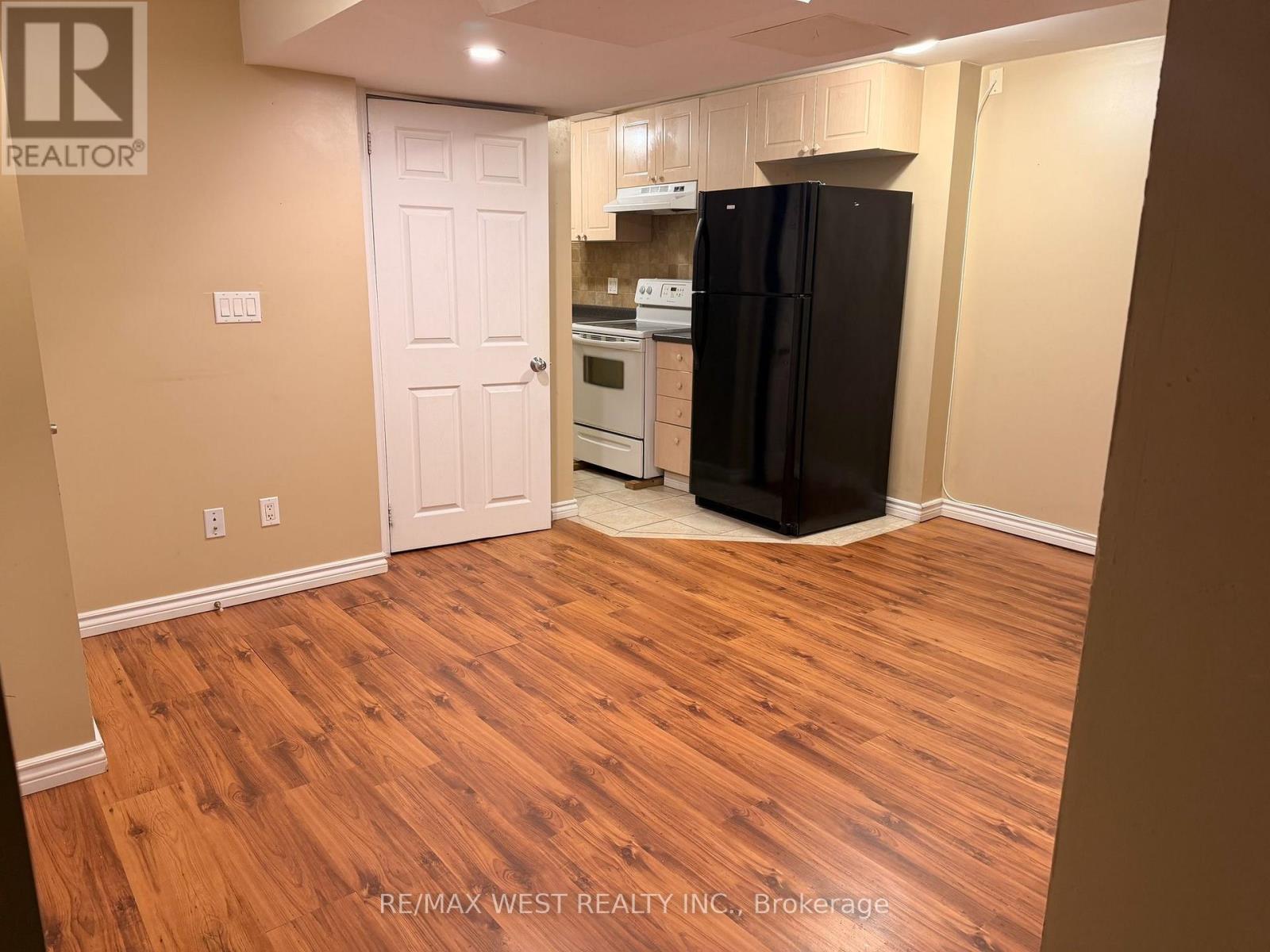 Basement - 6409 Torre Drive, Mississauga, Ontario  L5V 2S5 - Photo 11 - W13099992
