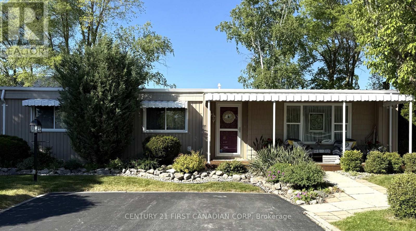 29 MAPLE GROVE COURT, South Huron, Ontario