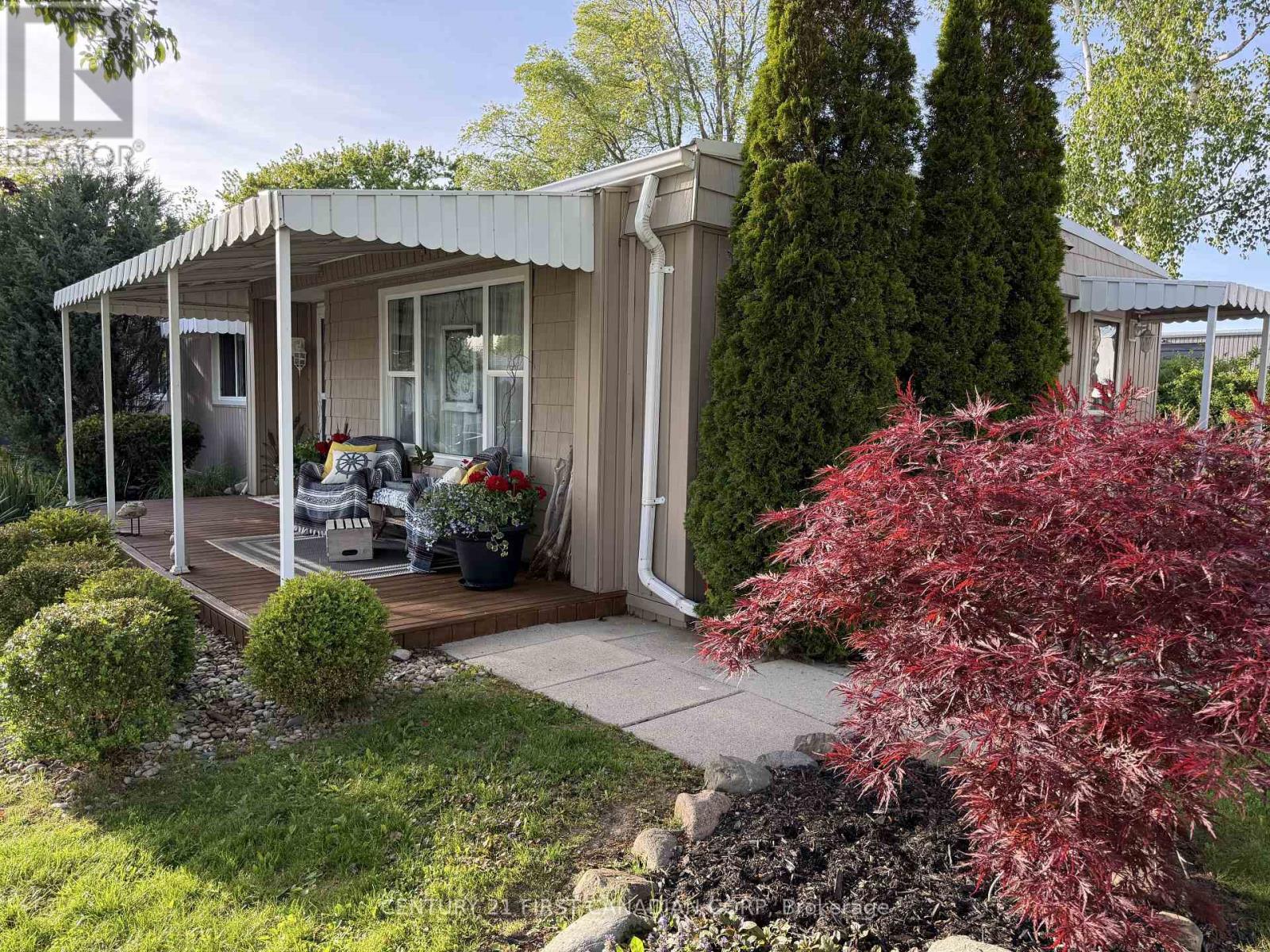 29 Maple Grove Court, South Huron, Ontario  N0M 1T0 - Photo 4 - X13246246