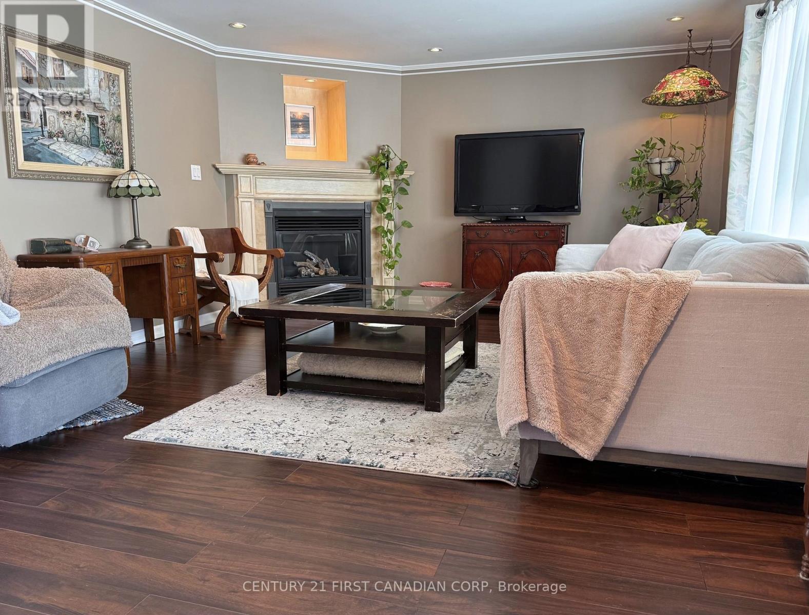 29 Maple Grove Court, South Huron, Ontario  N0M 1T0 - Photo 5 - X13246246