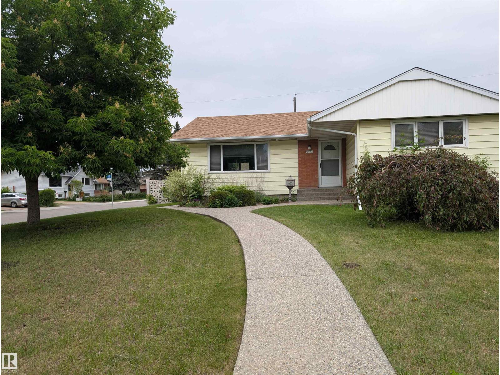 9443 75 St Nw, Edmonton, Alberta  T6C 2H6 - Photo 1 - E4491952