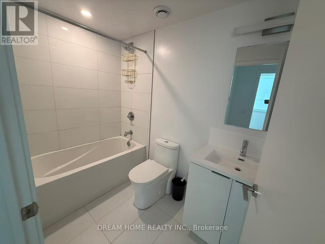 702 - 238 Simcoe Street, Toronto, Ontario  M5T 0E2 - Photo 4 - C13246166