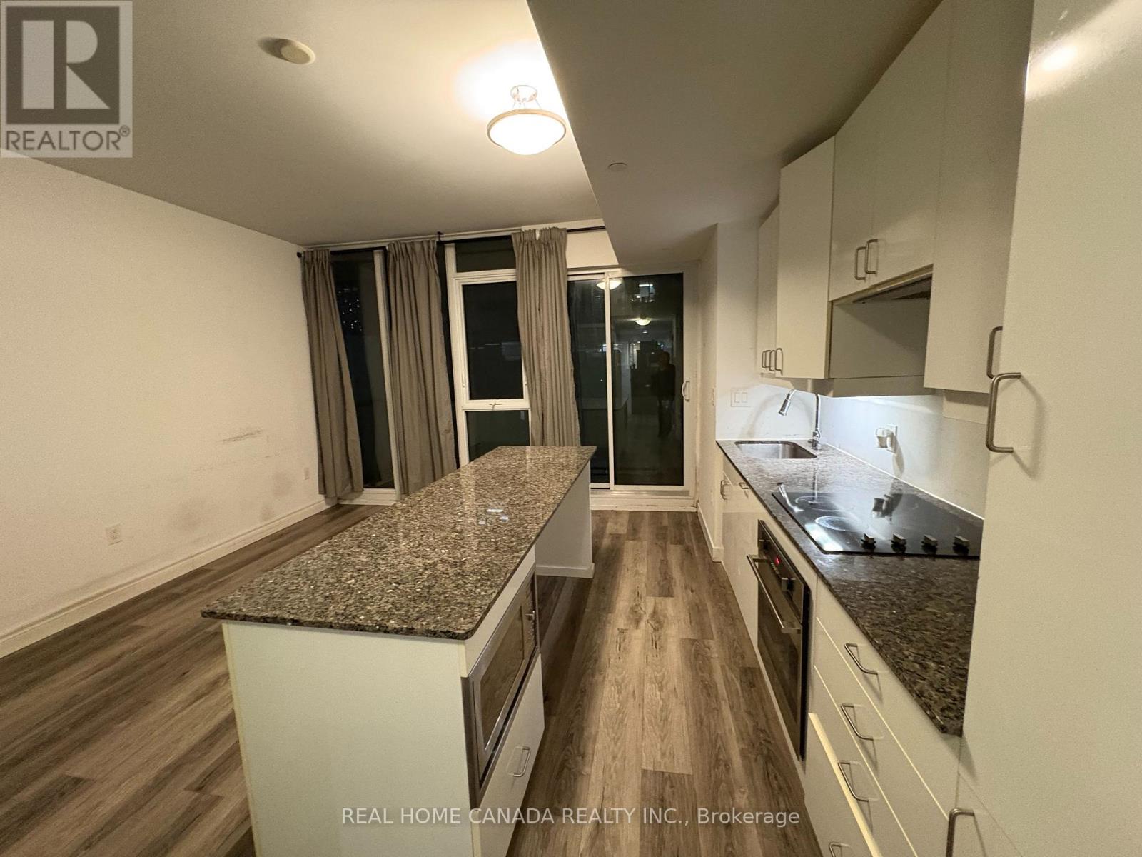 1505 - 426 University Avenue, Toronto, Ontario  M5G 1S9 - Photo 4 - C13246176