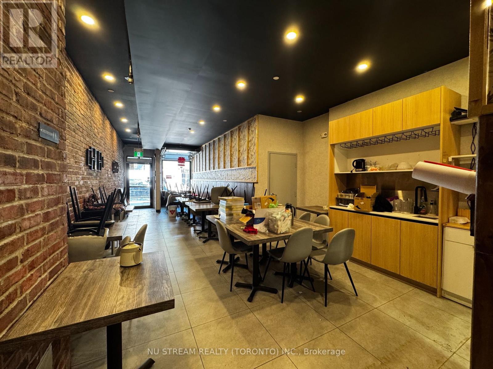 515 Bloor Street W, Toronto, Ontario  M5S 1Y4 - Photo 3 - C13246222