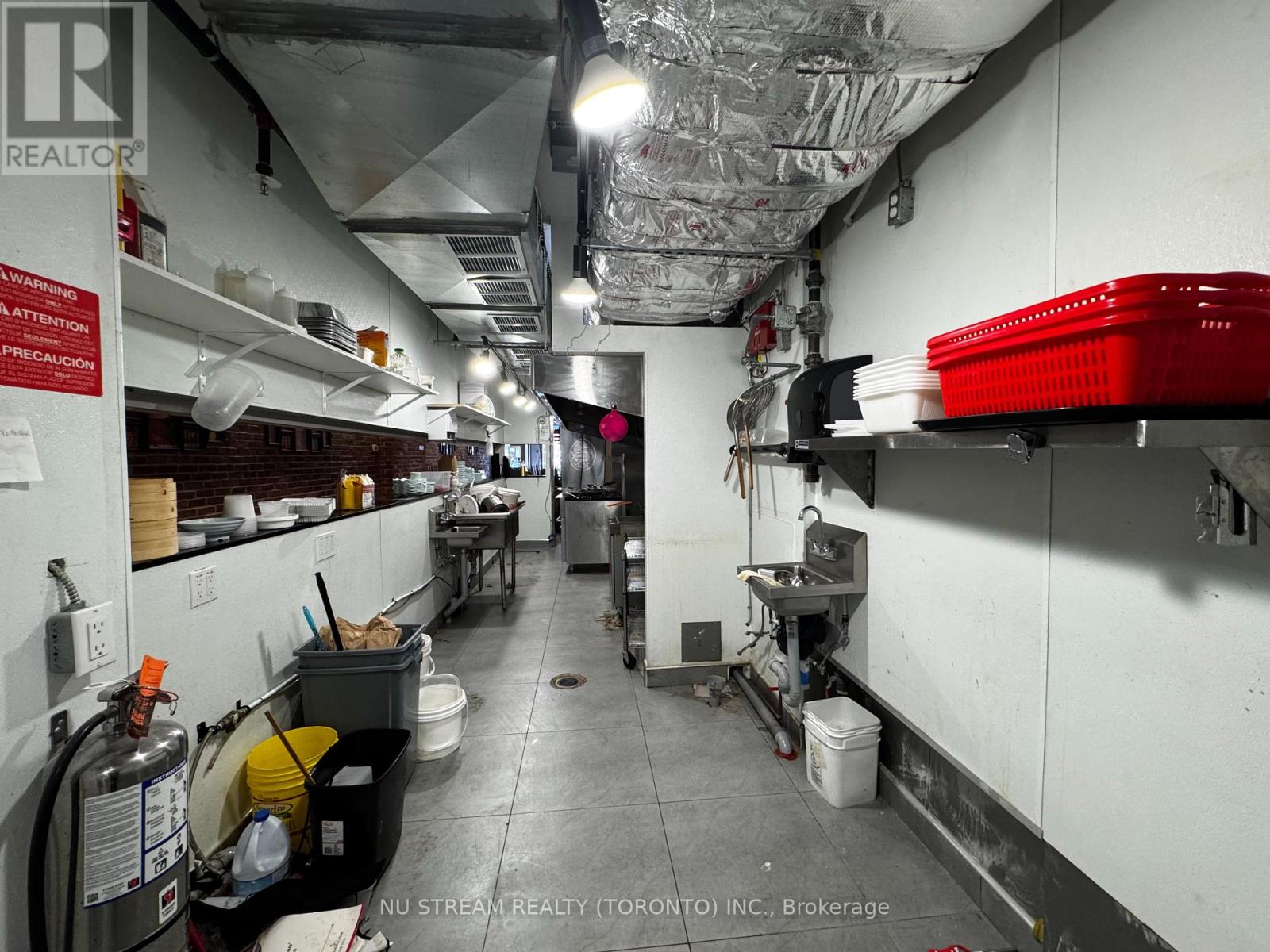 515 Bloor Street W, Toronto, Ontario  M5S 1Y4 - Photo 8 - C13246222