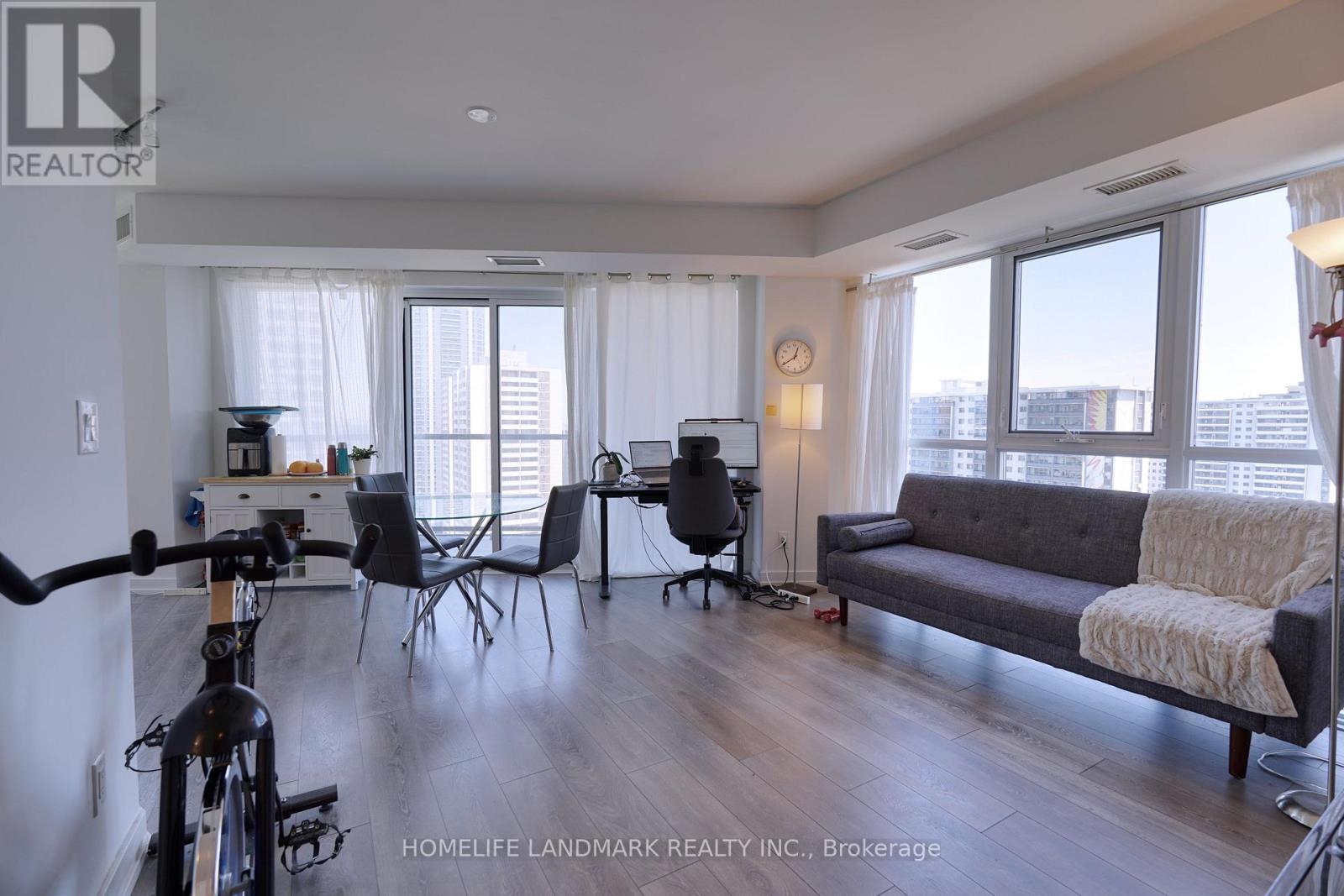 2303 - 159 Wellesley Street E, Toronto, Ontario  M4Y 0H5 - Photo 3 - C13246300