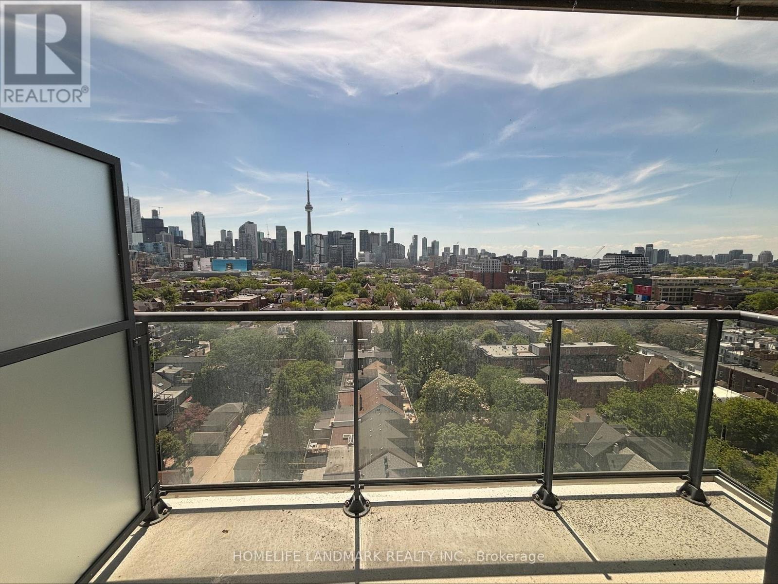 1302 - 181 HURON STREET, Toronto, Ontario