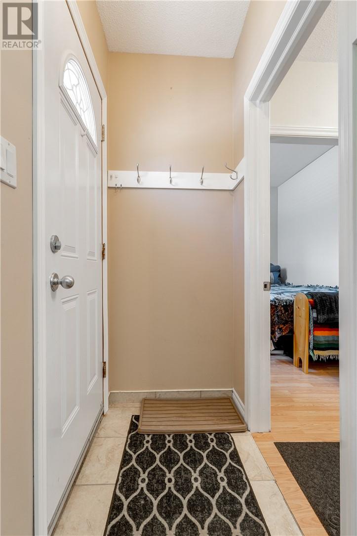 32 Edward Avenue, Coniston, Ontario   - Photo 12 - 2128003