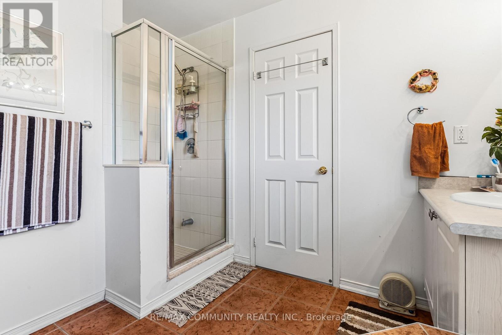 86 Armitage Crescent, Ajax, Ontario  L1T 4K9 - Photo 28 - E13246262