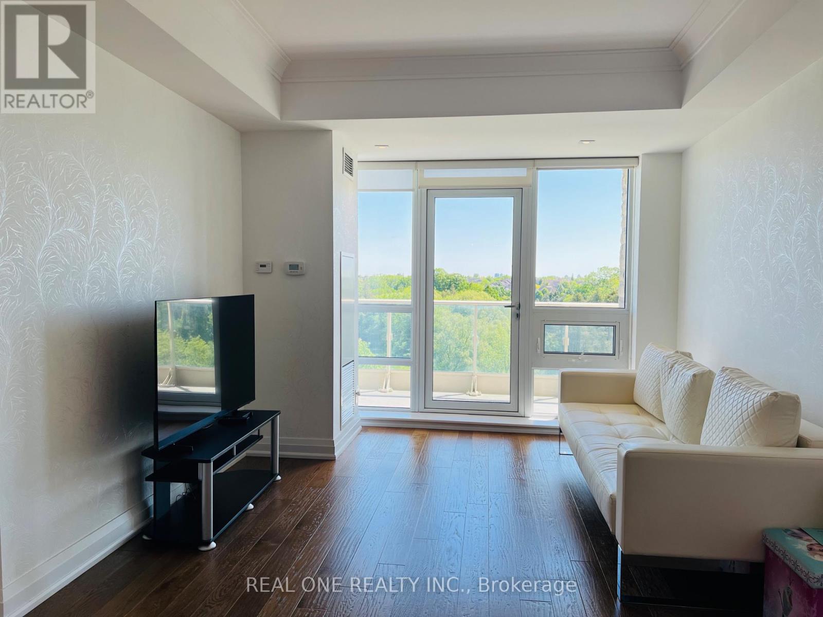 612 - 15 Stollery Pond Crescent, Markham, Ontario  L6C 0Y4 - Photo 6 - N13246308