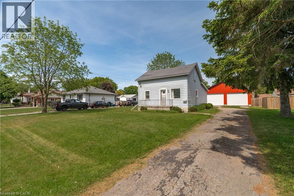 39 STANLEY Avenue, Kitchener, Ontario