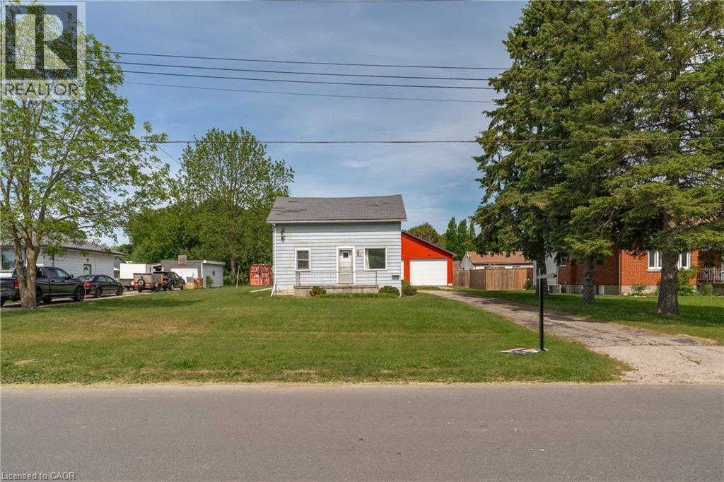 39 Stanley Avenue, Kitchener, Ontario  N2K 1C4 - Photo 2 - 40831833