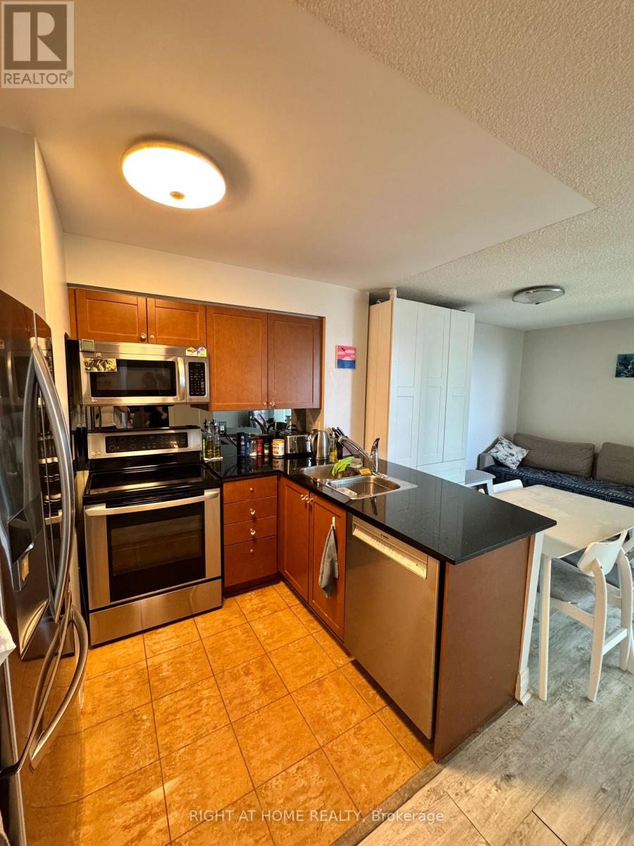 906 - 2121 Lake Shore Boulevard W, Toronto, Ontario  M8V 1A1 - Photo 2 - W13246168