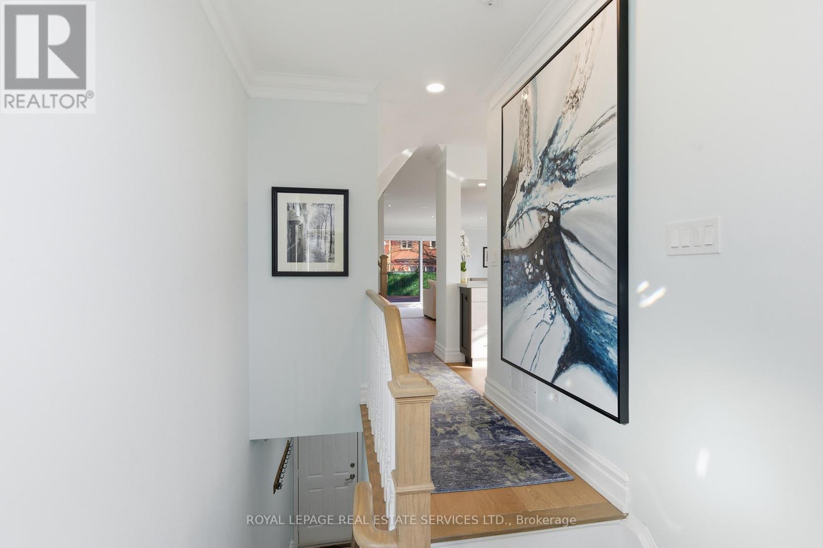 27 Southaven Place, Oakville, Ontario  L6L 6L2 - Photo 5 - W13246324
