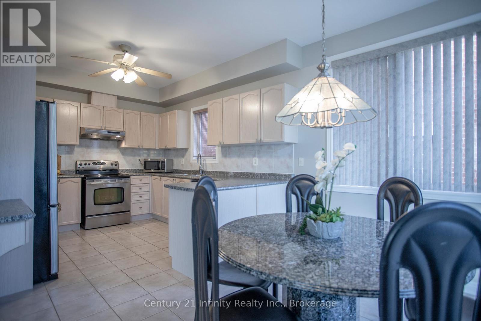 1000 Riverview Crescent, Pickering, Ontario  L1V 7E5 - Photo 21 - E13246340