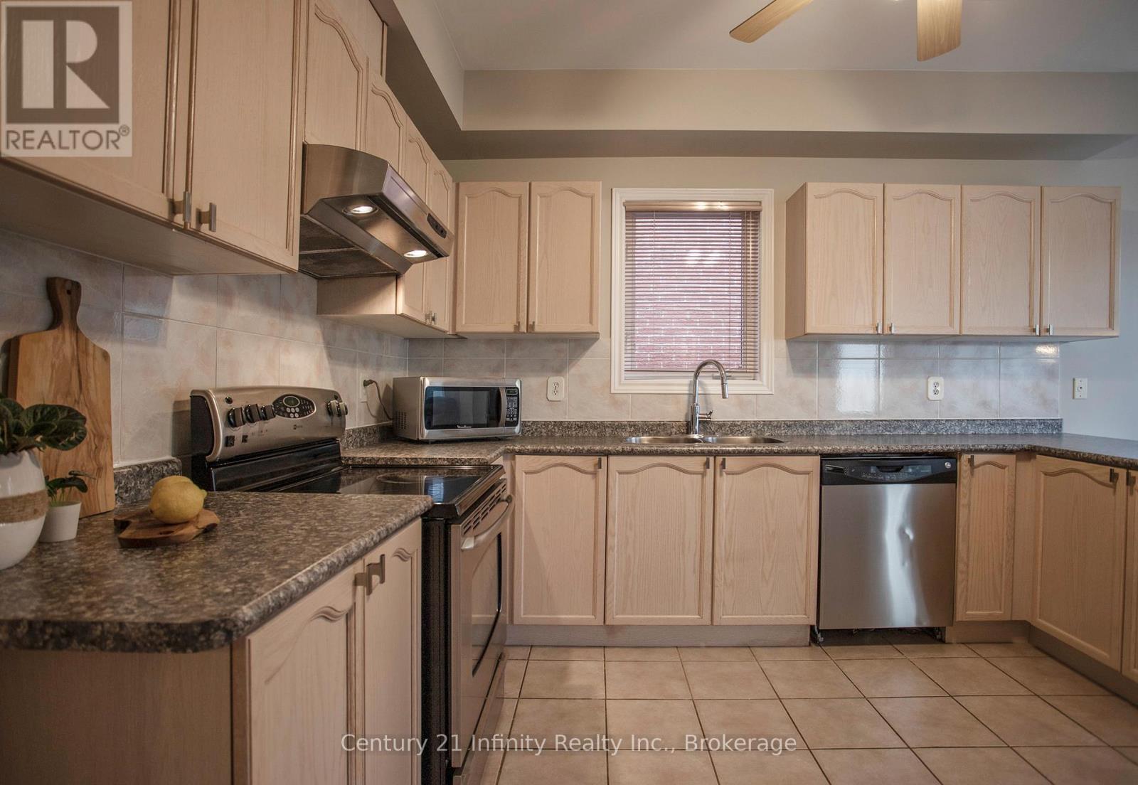 1000 Riverview Crescent, Pickering, Ontario  L1V 7E5 - Photo 24 - E13246340