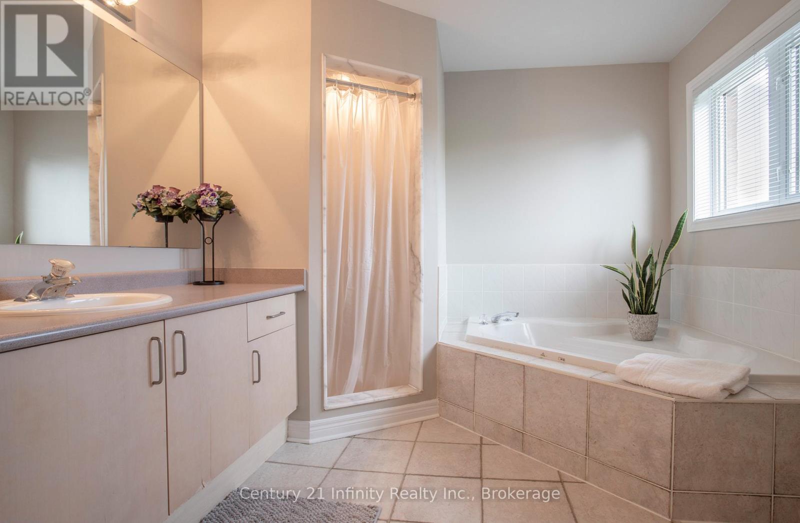 1000 Riverview Crescent, Pickering, Ontario  L1V 7E5 - Photo 30 - E13246340