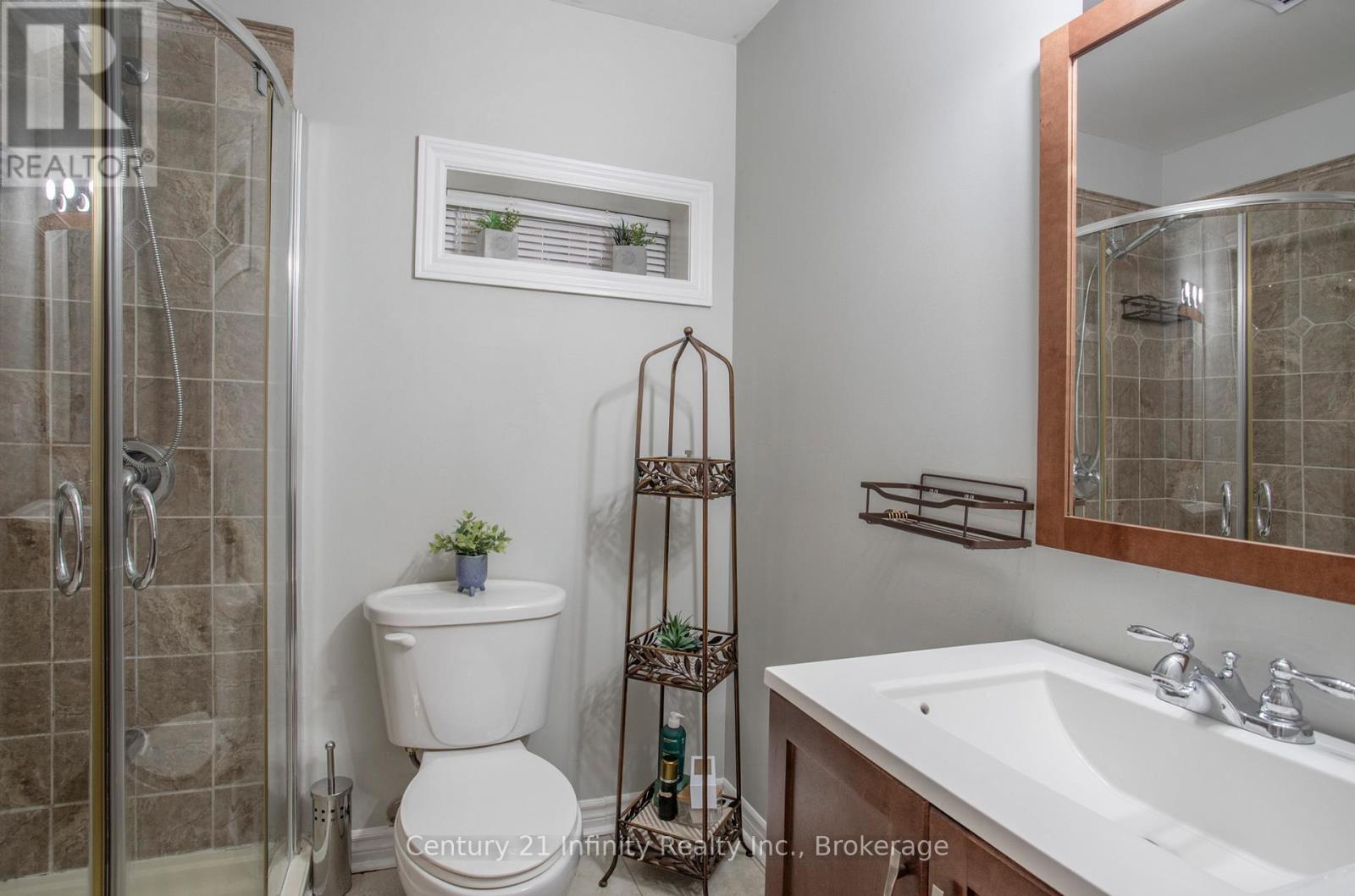 1000 Riverview Crescent, Pickering, Ontario  L1V 7E5 - Photo 43 - E13246340