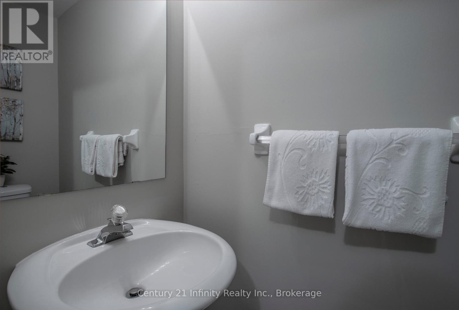 1000 Riverview Crescent, Pickering, Ontario  L1V 7E5 - Photo 44 - E13246340