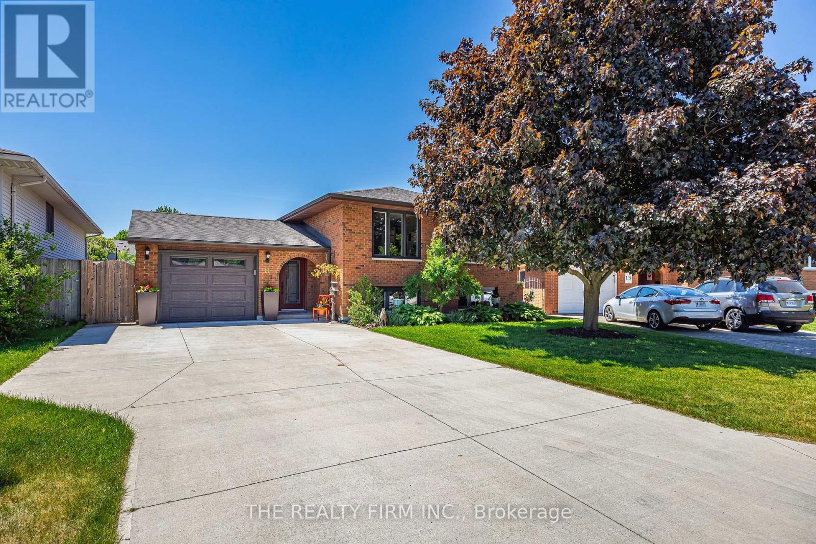 11 BRENNAN DRIVE, Strathroy-Caradoc, Ontario