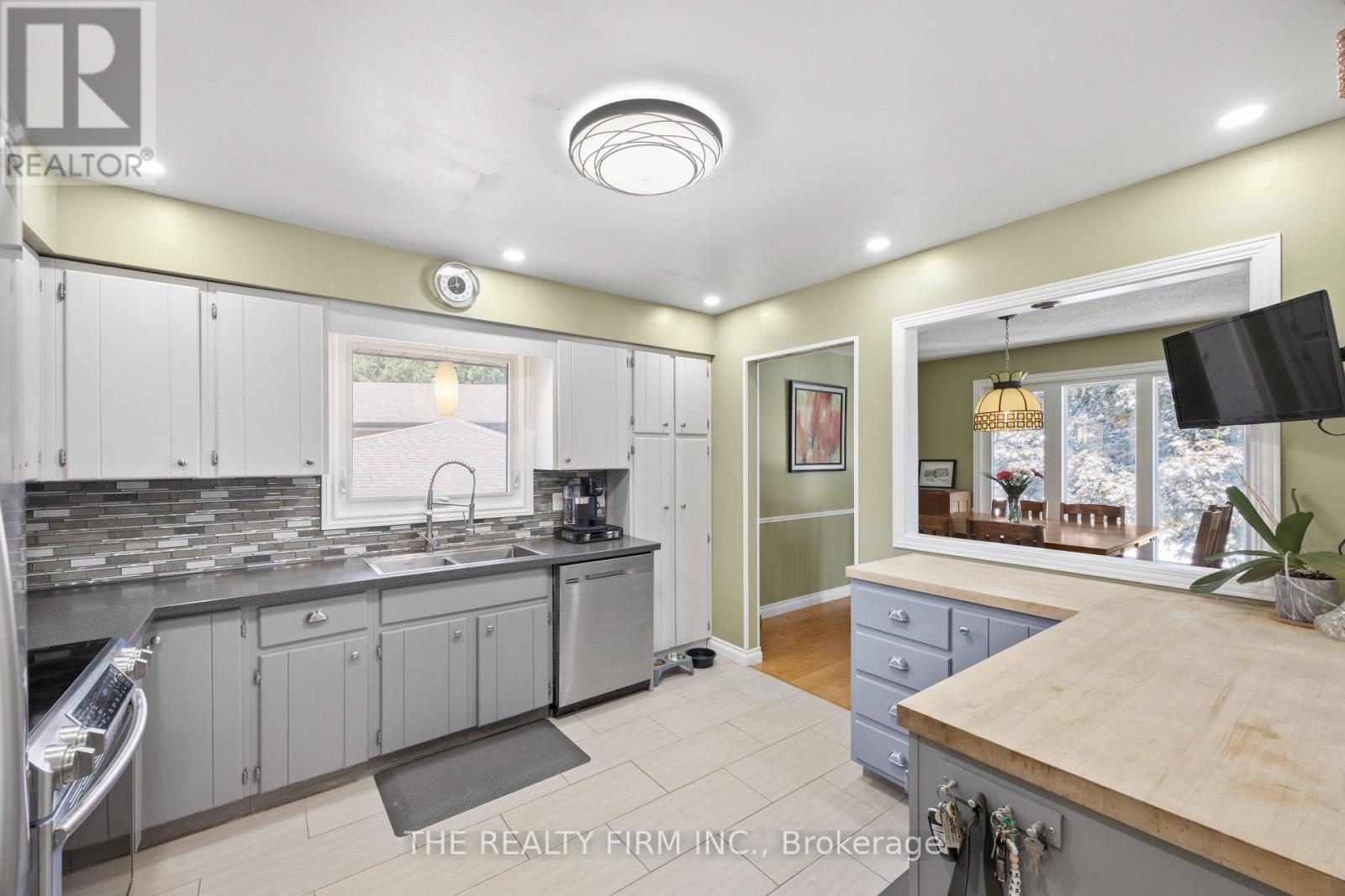 11 Brennan Drive, Strathroy-Caradoc, Ontario  N7G 3S2 - Photo 17 - X13246346